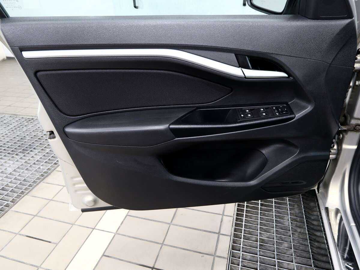 Lada (ВАЗ) Vesta с пробегом — 2020 год. Фото: #13