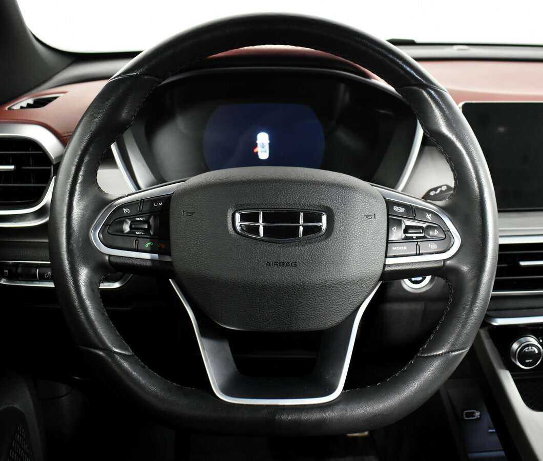 Geely Coolray с пробегом — 2021 год. Фото: #7