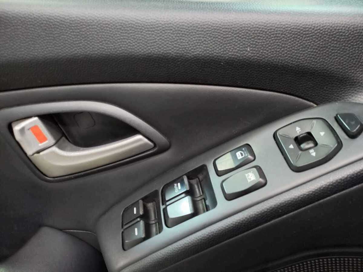 Hyundai ix35 с пробегом — 2012 год. Фото: #13