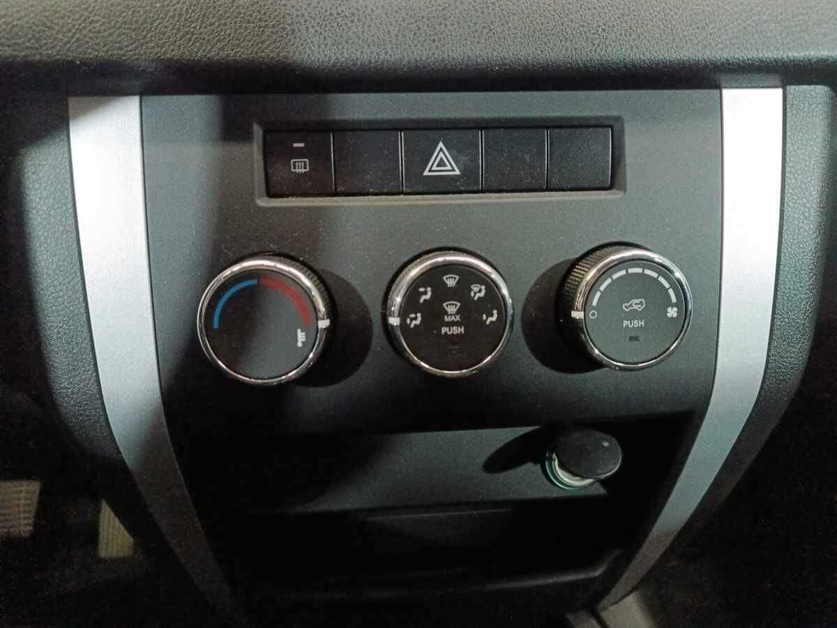 УАЗ Patriot с пробегом — 2017 год. Фото: #13