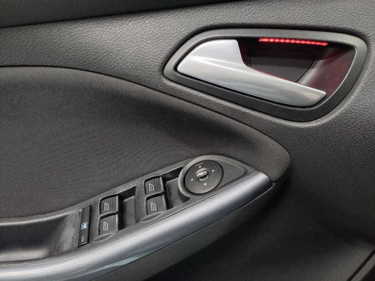 Ford Focus с пробегом — 2014 год. Фото: #16