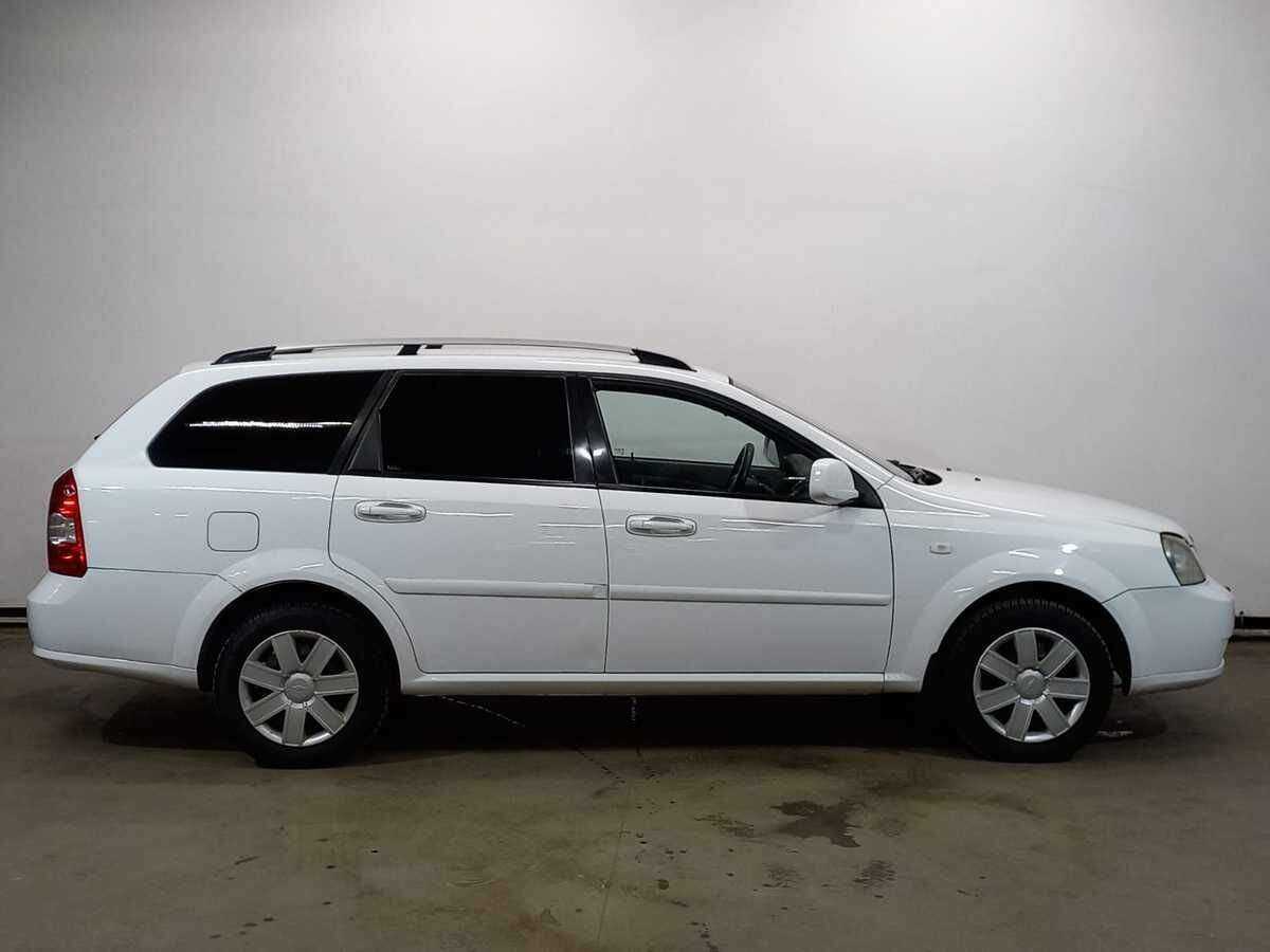 Chevrolet Lacetti с пробегом — 2012 год. Фото: #3