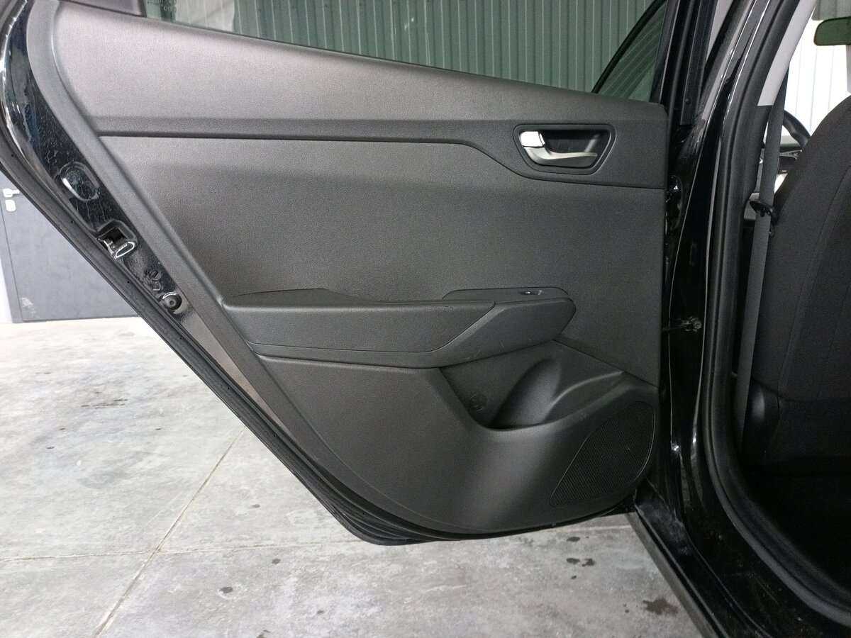 Hyundai Solaris с пробегом — 2020 год. Фото: #17