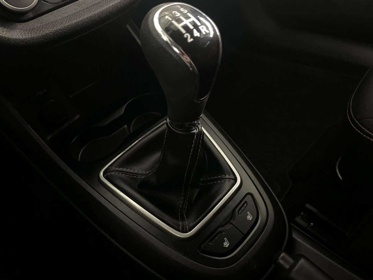 Lada (ВАЗ) Vesta с пробегом — 2018 год. Фото: #15