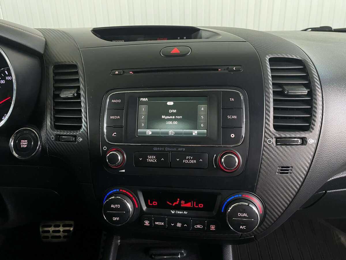 Kia Cerato с пробегом — 2014 год. Фото: #9