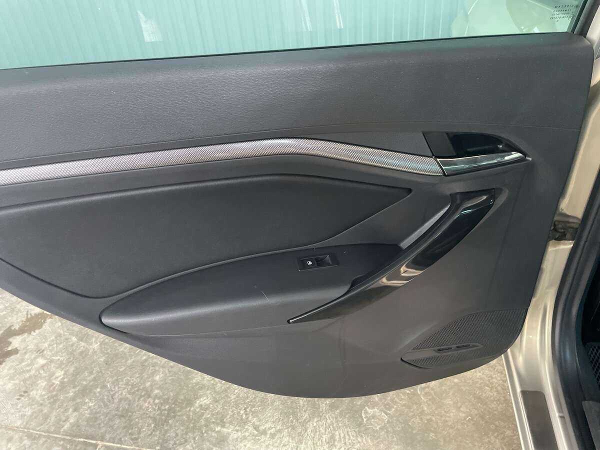 Lada (ВАЗ) Vesta с пробегом — 2017 год. Фото: #19