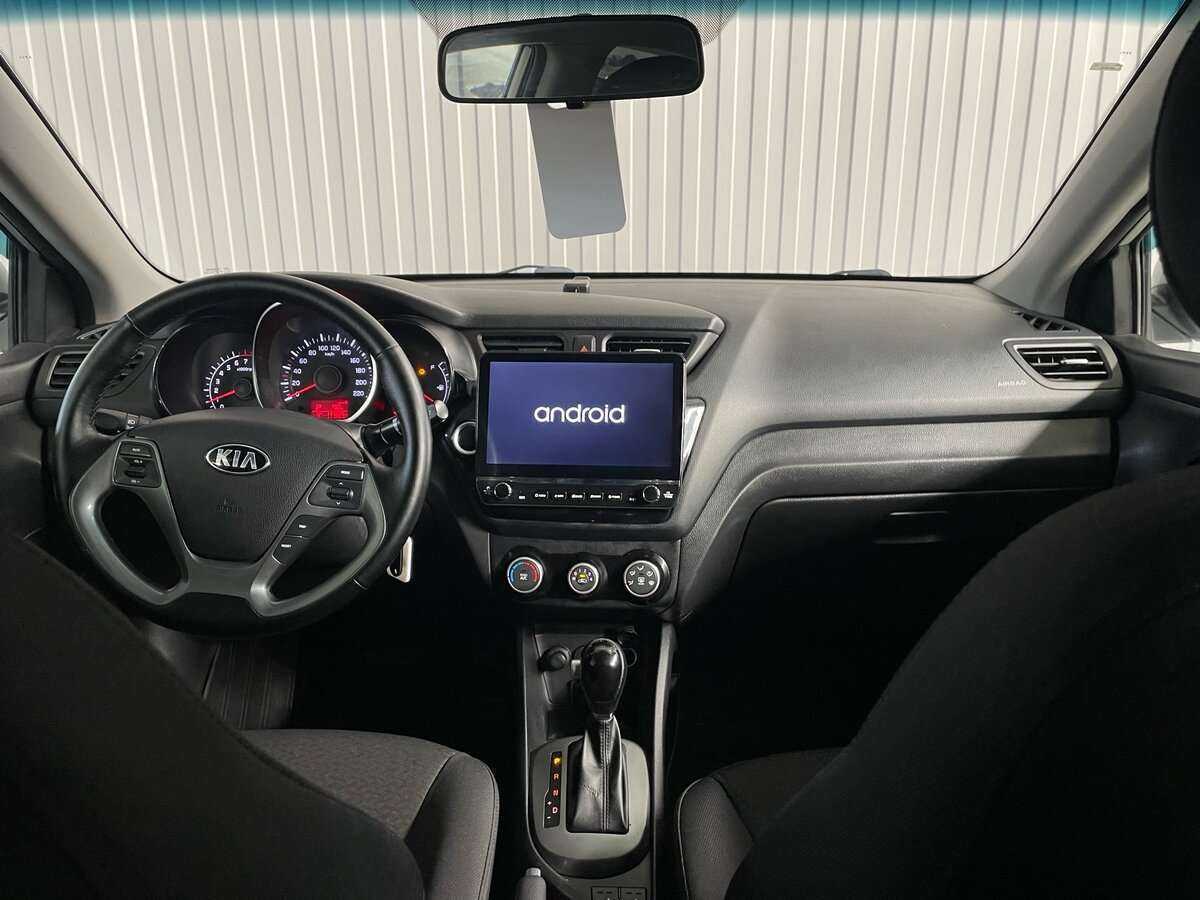 Kia Rio с пробегом — 2017 год. Фото: #8