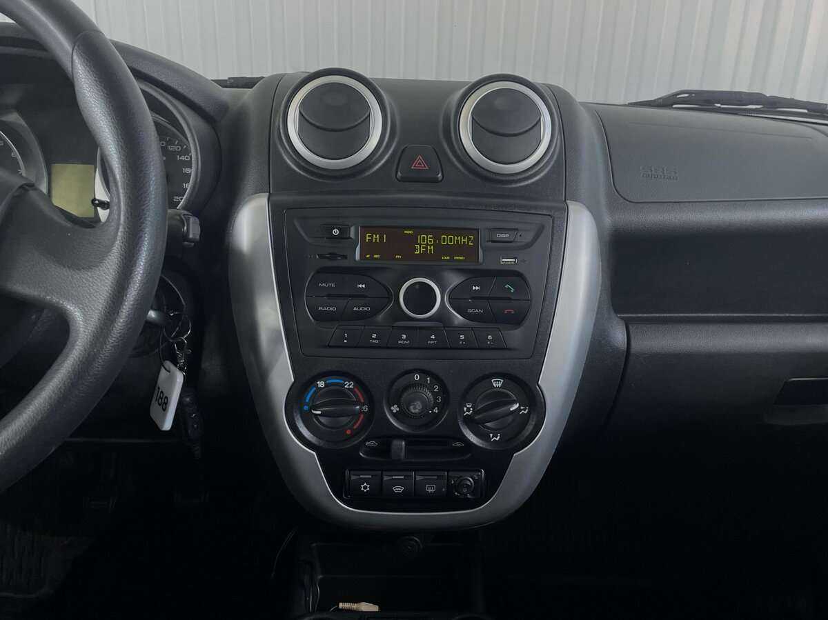 Lada (ВАЗ) Granta с пробегом — 2016 год. Фото: #10