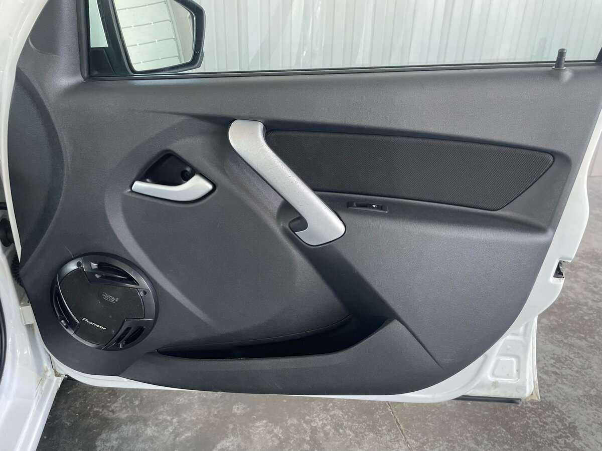 Lada (ВАЗ) Granta с пробегом — 2016 год. Фото: #18