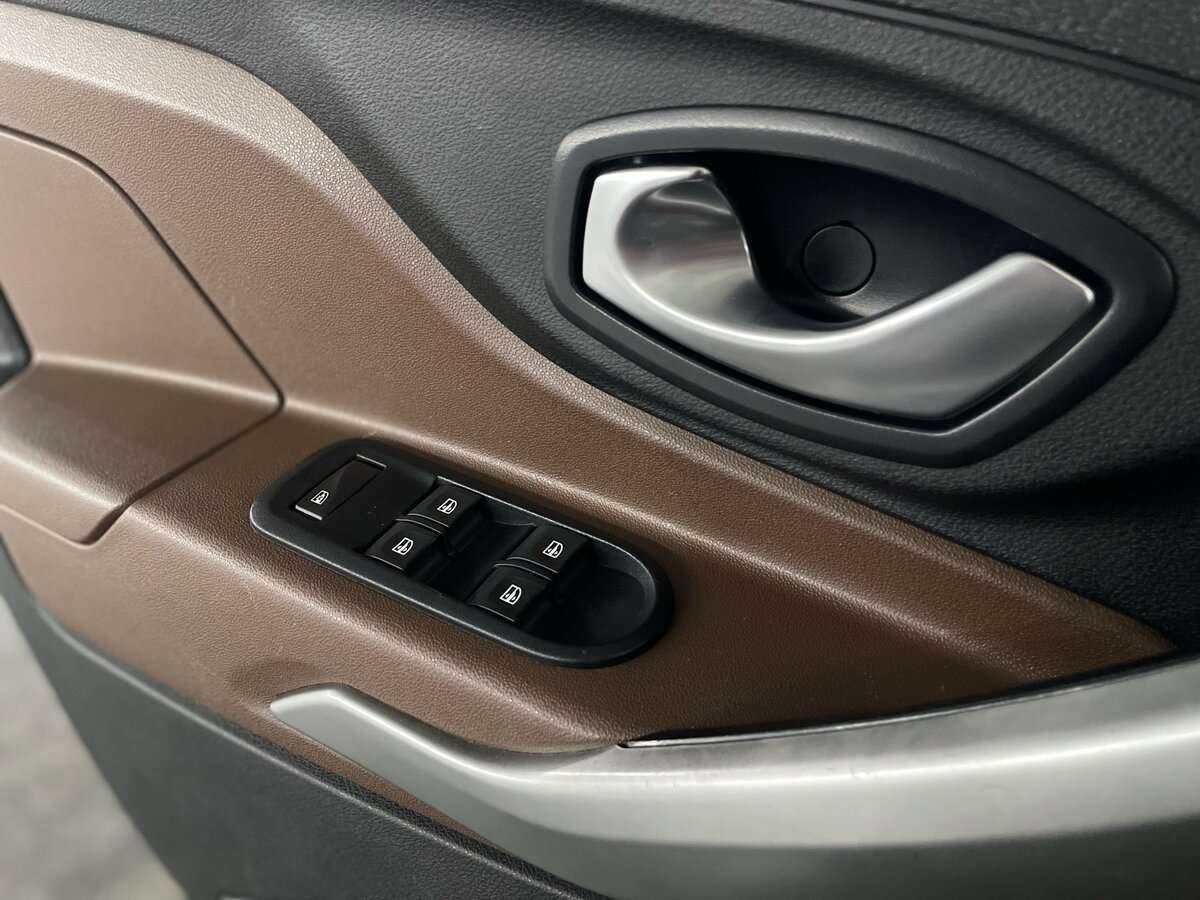 Lada (ВАЗ) XRAY с пробегом — 2017 год. Фото: #18