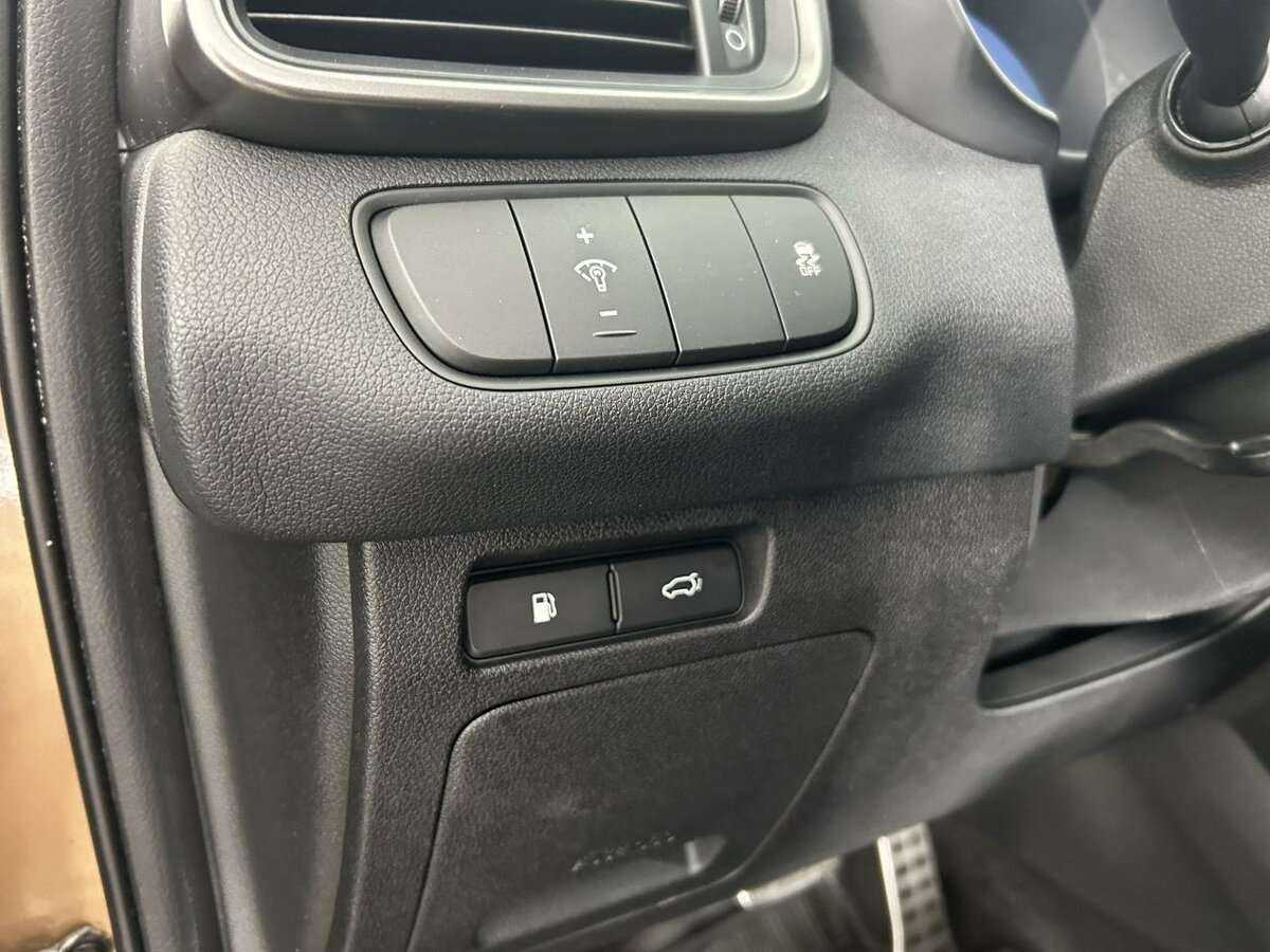 Kia Sorento с пробегом — 2017 год. Фото: #6