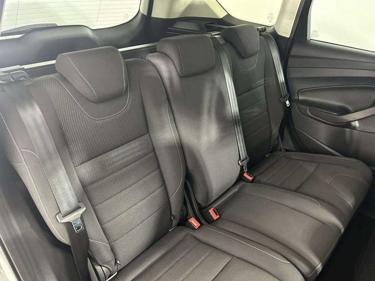 Ford Kuga с пробегом — 2015 год. Фото: #14