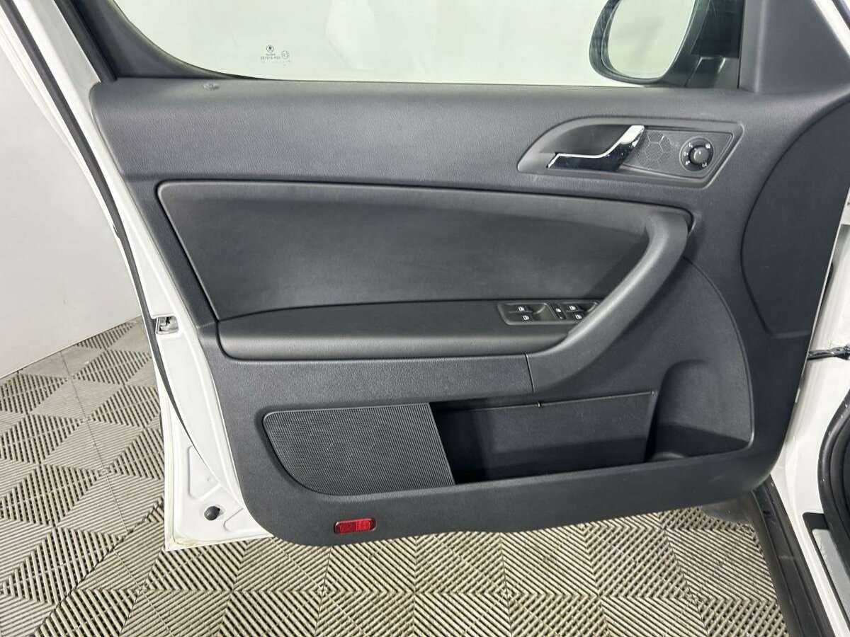 Skoda Yeti с пробегом — 2017 год. Фото: #7