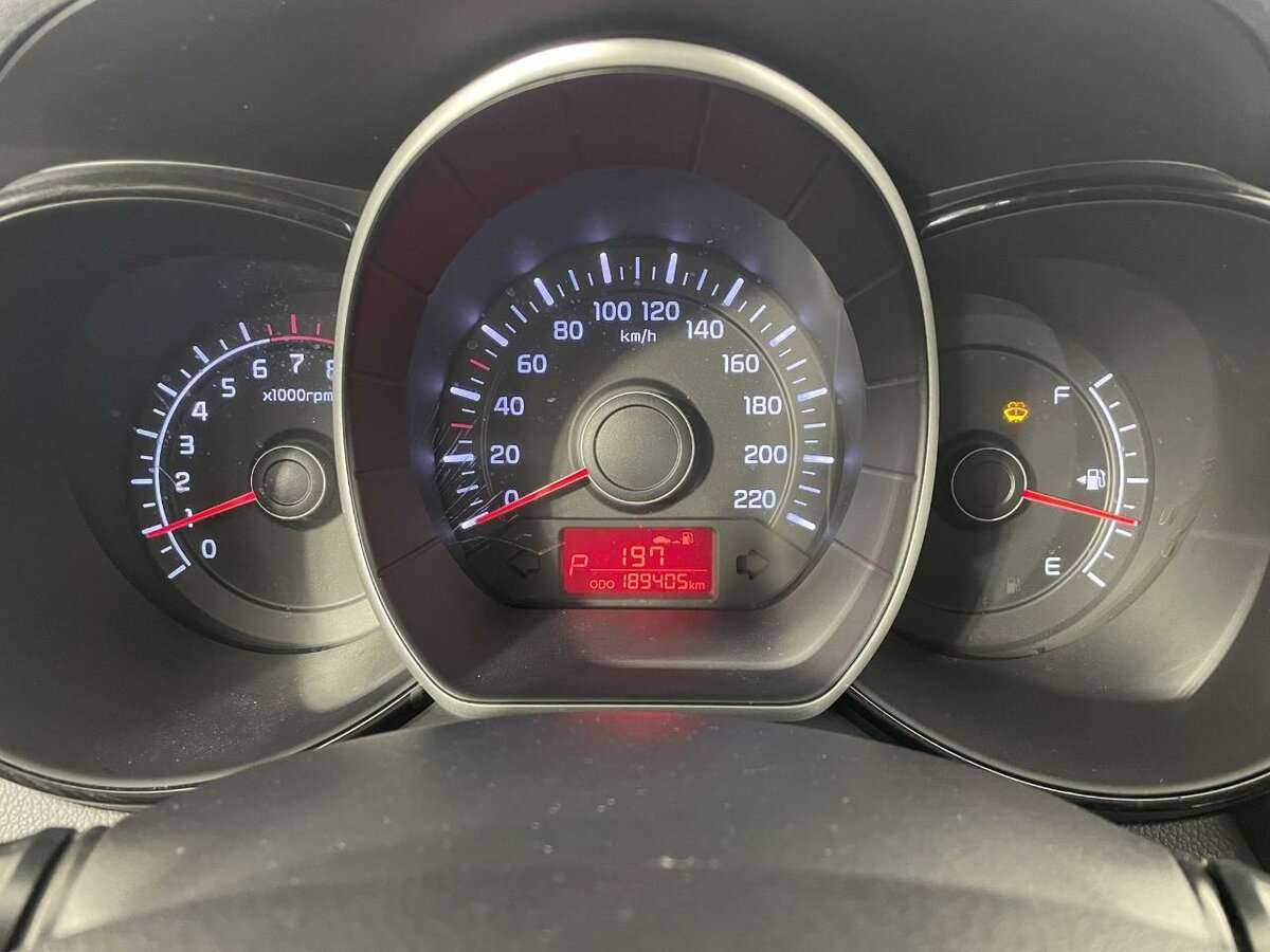 Kia Rio с пробегом — 2014 год. Фото: #10