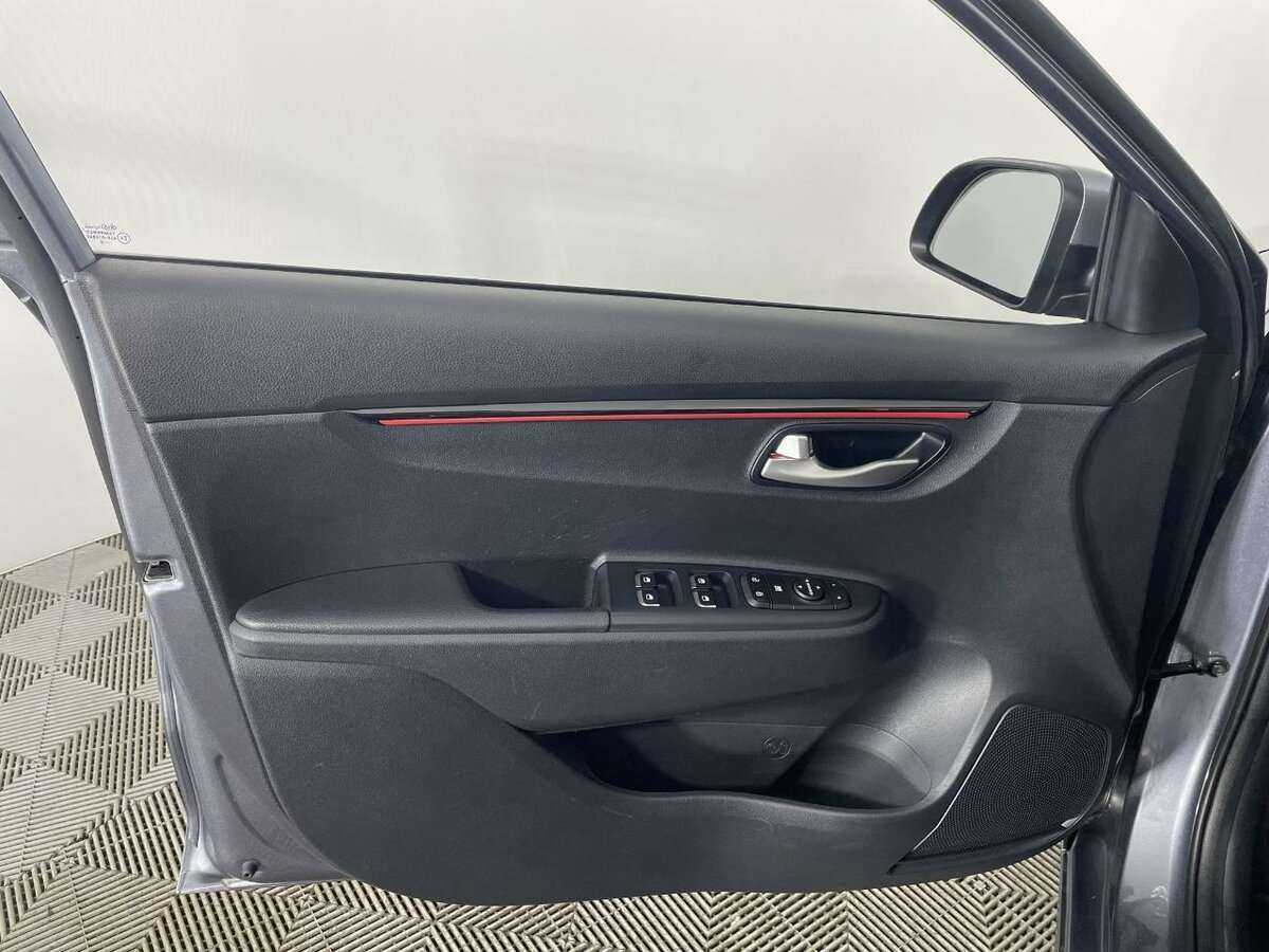 Kia Rio с пробегом — 2020 год. Фото: #7