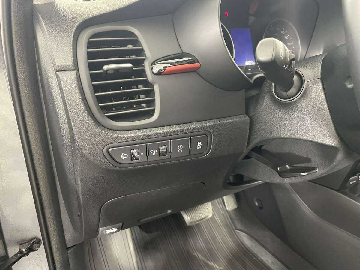 Kia Rio с пробегом — 2020 год. Фото: #8