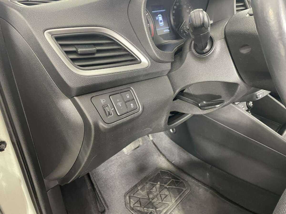 Hyundai Solaris с пробегом — 2018 год. Фото: #8