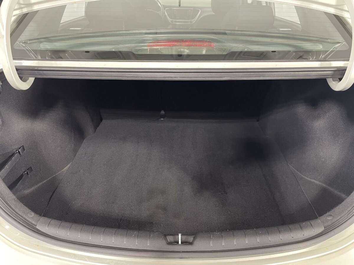 Hyundai Solaris с пробегом — 2018 год. Фото: #17