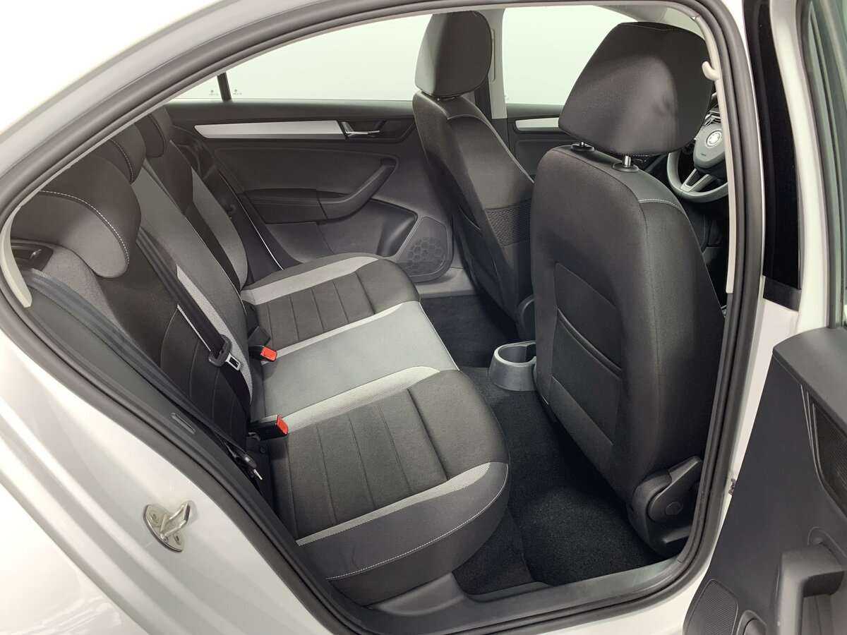 Skoda Rapid с пробегом — 2019 год. Фото: #14