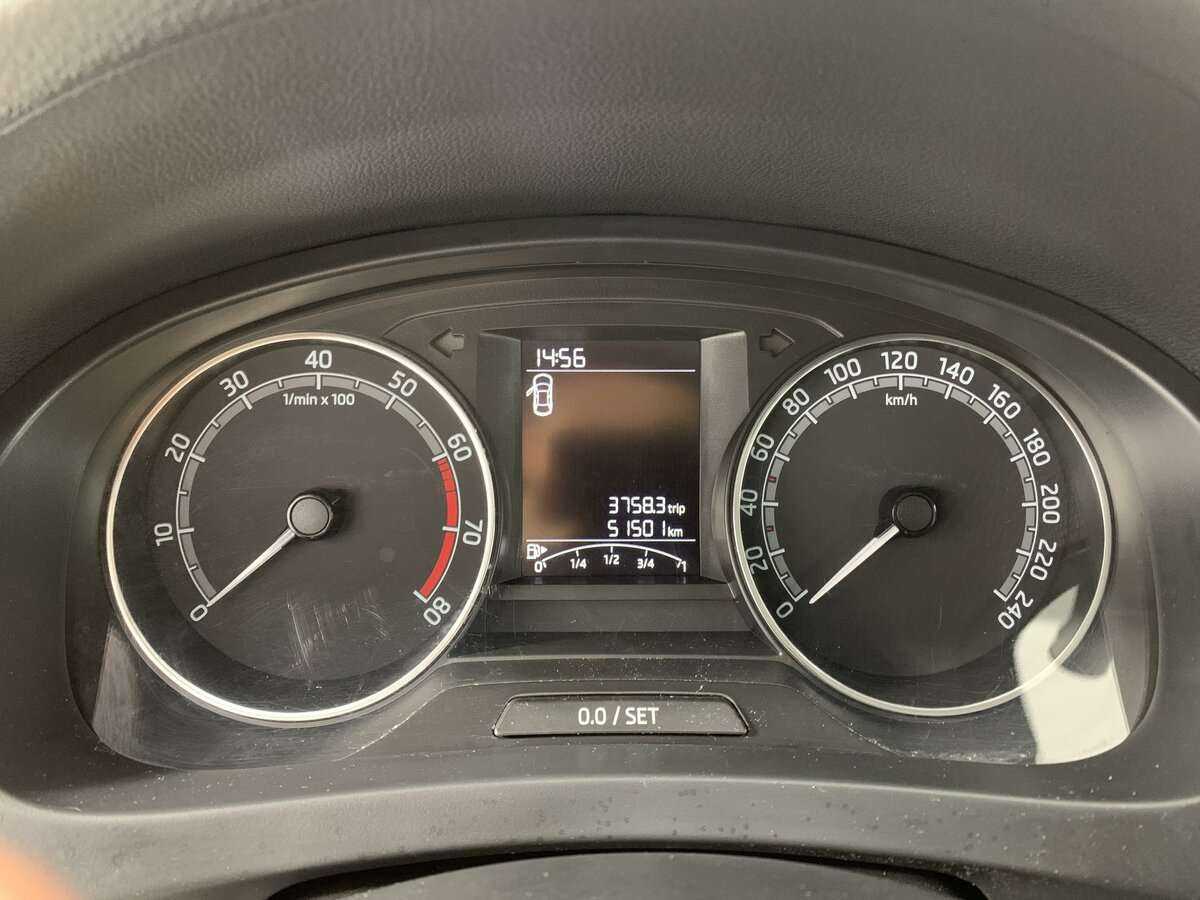 Skoda Rapid с пробегом — 2019 год. Фото: #10