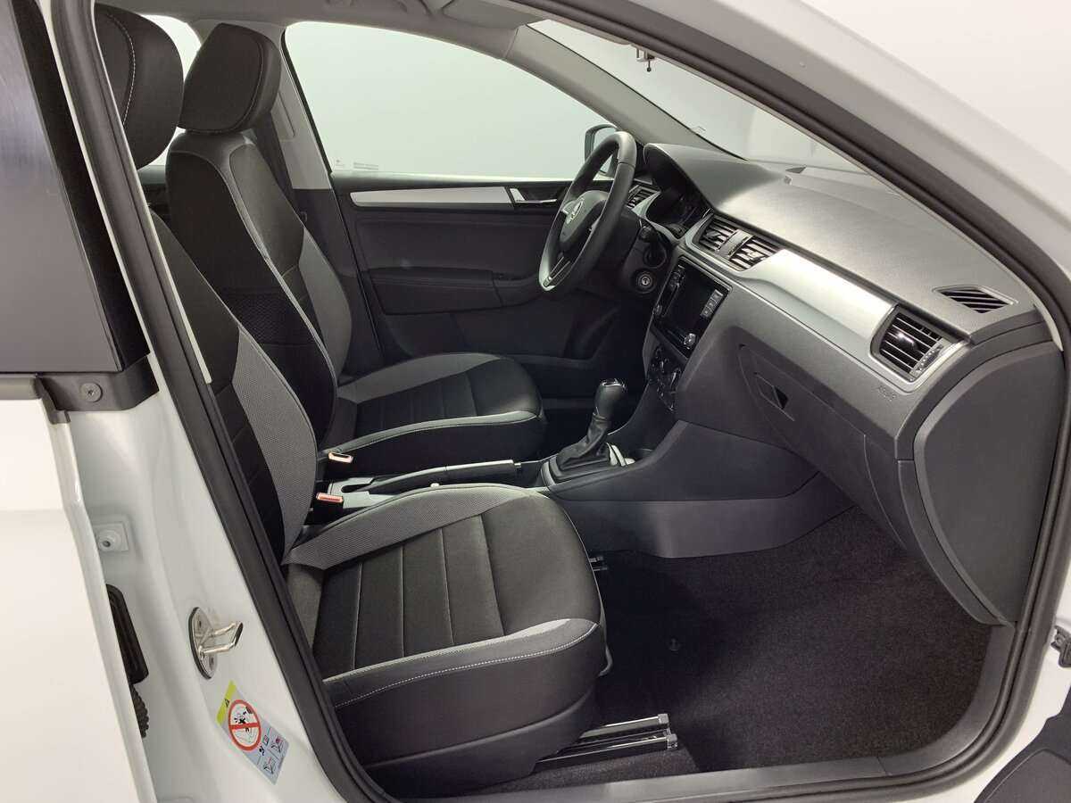 Skoda Rapid с пробегом — 2019 год. Фото: #15