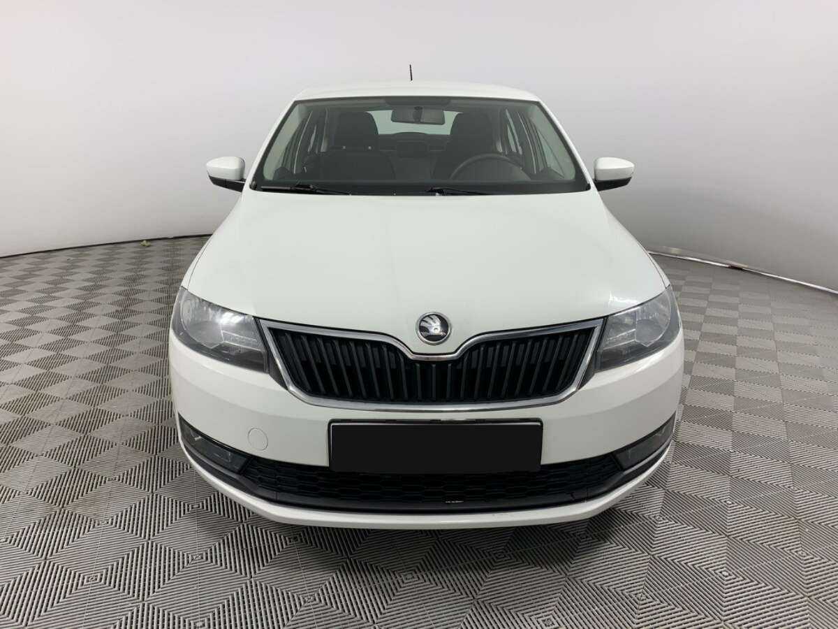 Skoda Rapid с пробегом — 2019 год. Фото: #1