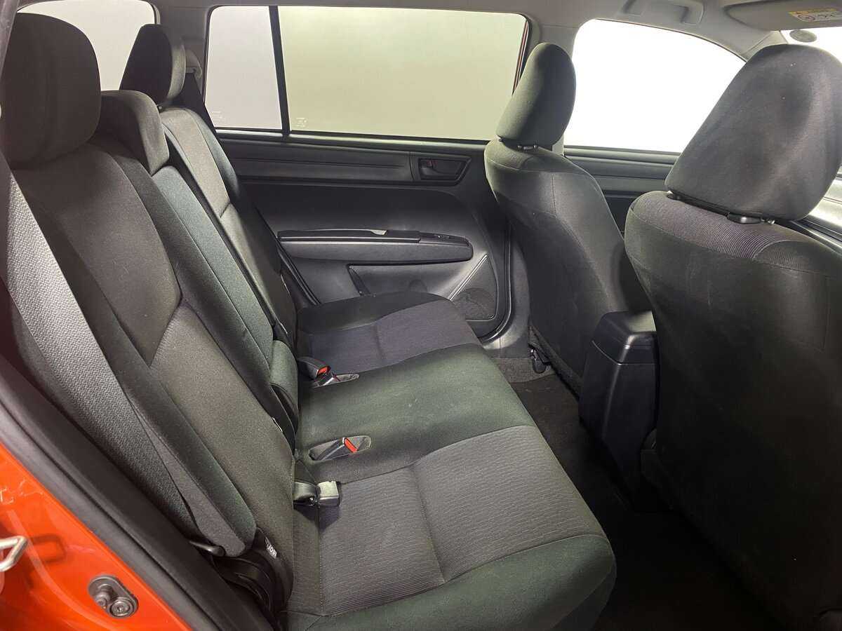 Toyota Corolla с пробегом — 2019 год. Фото: #9