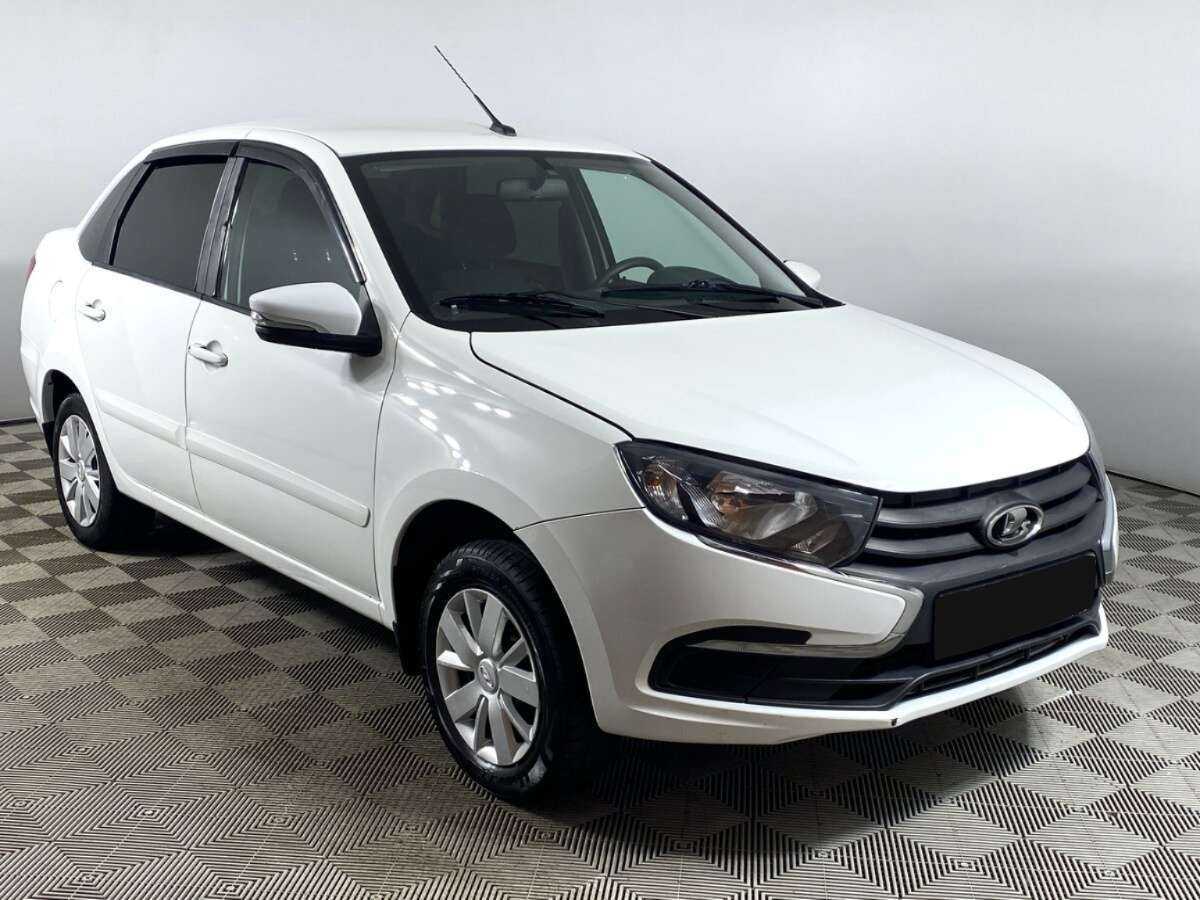 Lada (ВАЗ) Granta с пробегом — 2022 год. Фото: #2