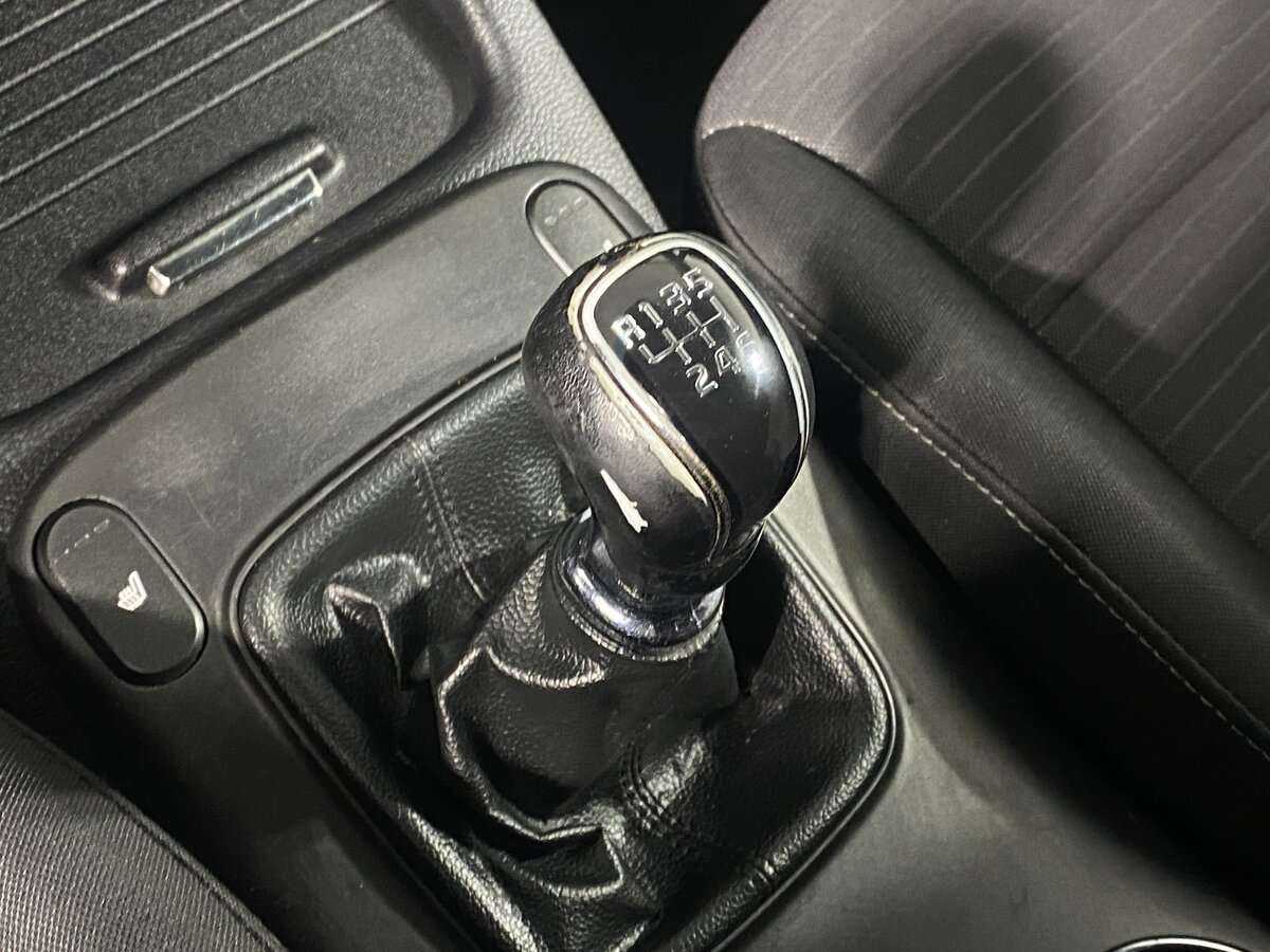 Kia Cerato с пробегом — 2013 год. Фото: #11