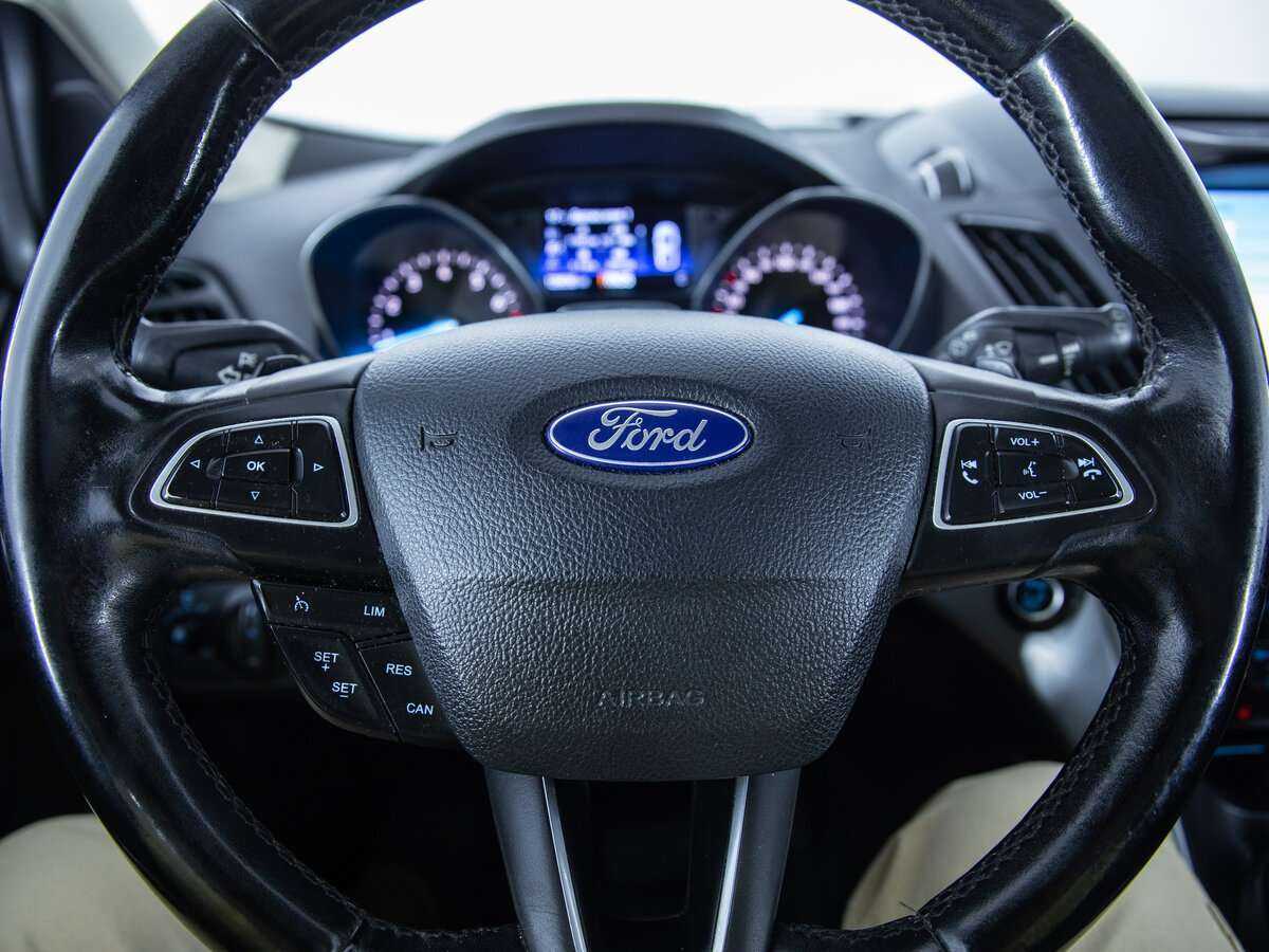 Ford Kuga с пробегом — 2017 год. Фото: #6