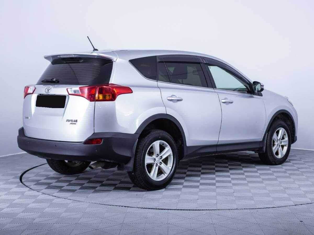 Toyota RAV4 с пробегом — 2013 год. Фото: #4