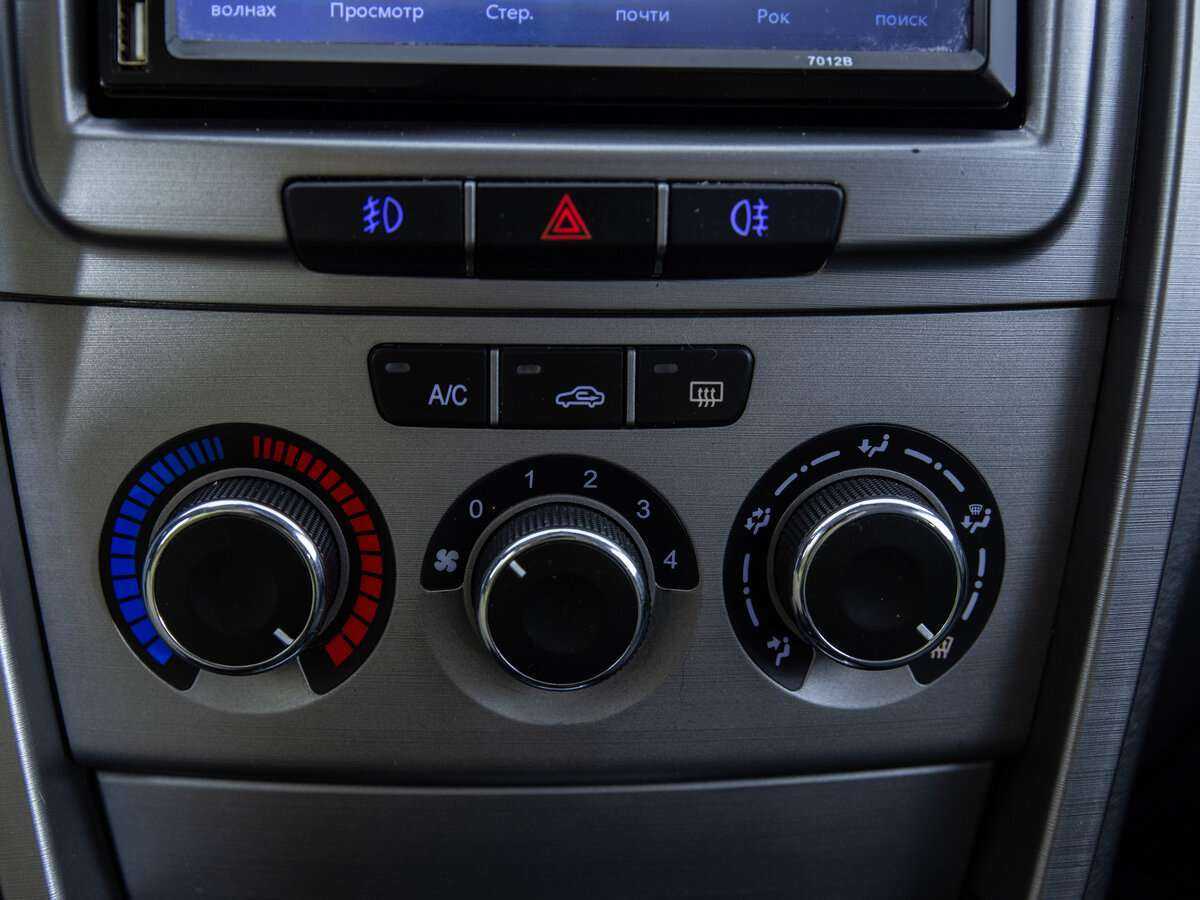 Chery Tiggo (T11) с пробегом — 2013 год. Фото: #16