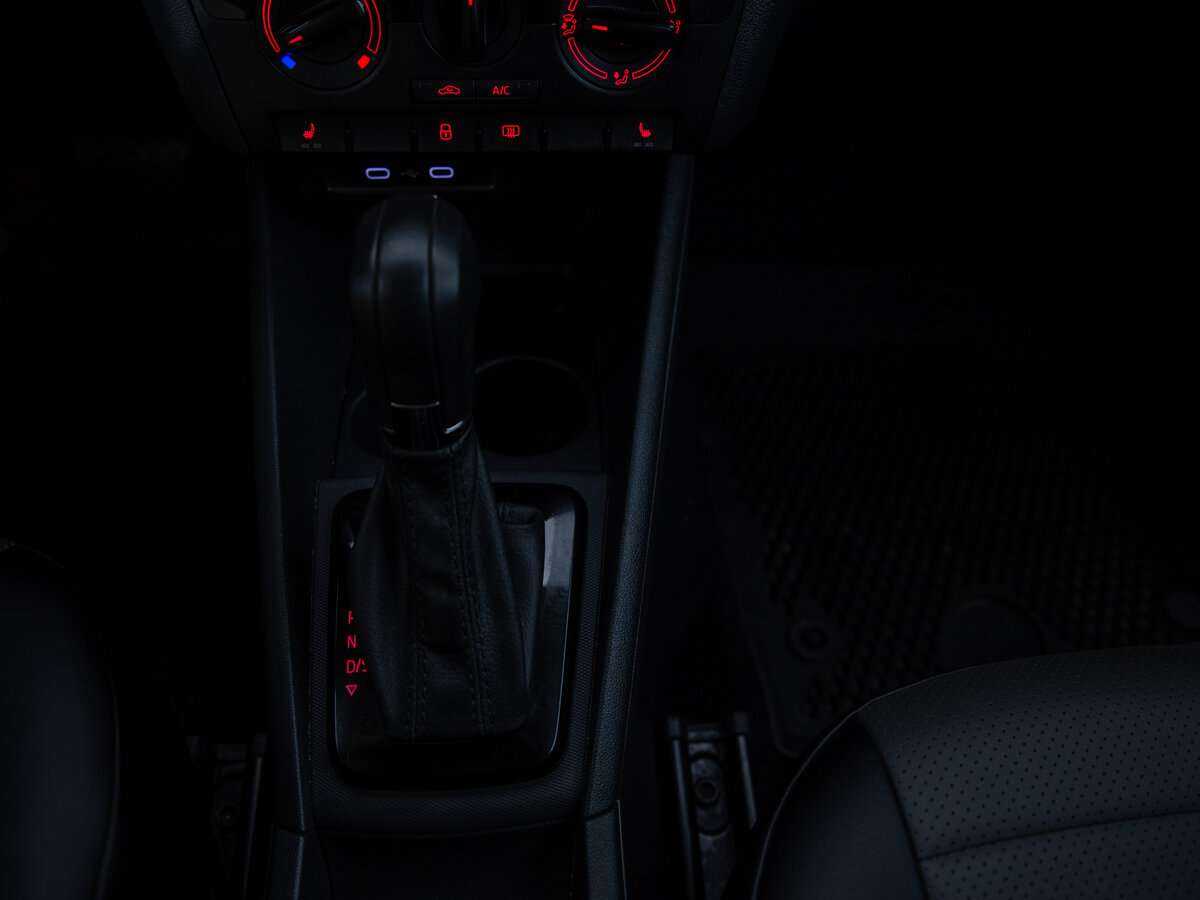 Volkswagen Polo с пробегом — 2020 год. Фото: #14