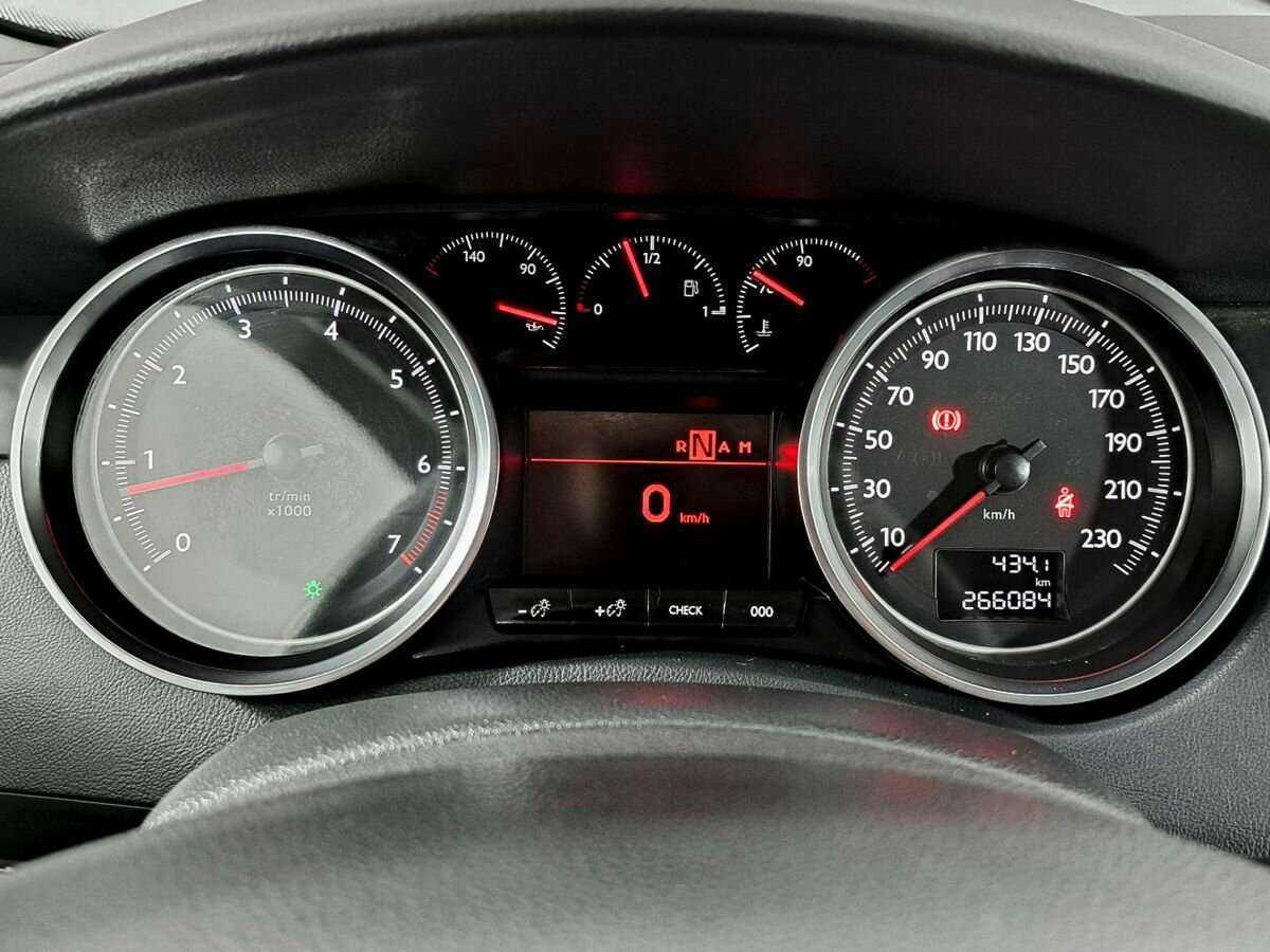 Peugeot 508 с пробегом — 2012 год. Фото: #9