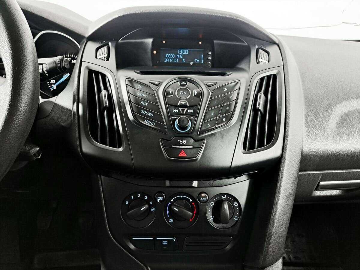 Ford Focus с пробегом — 2012 год. Фото: #10