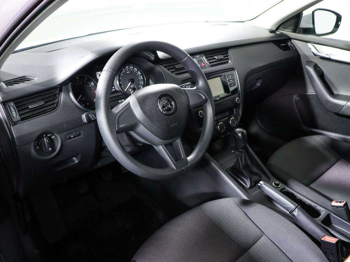 Skoda Octavia с пробегом — 2016 год. Фото: #11