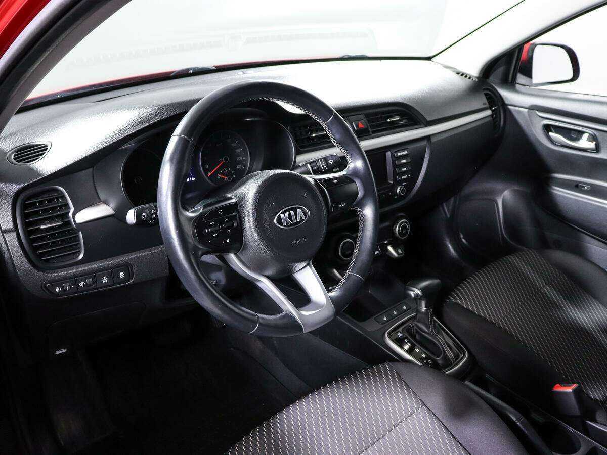 Kia Rio с пробегом — 2019 год. Фото: #13