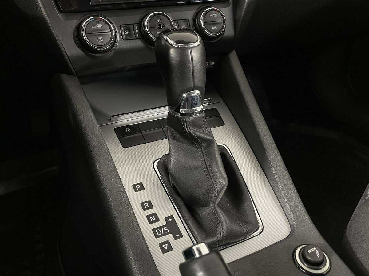 Skoda Octavia с пробегом — 2014 год. Фото: #12