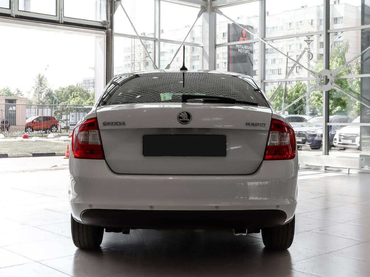 Skoda Rapid с пробегом — 2016 год. Фото: #4