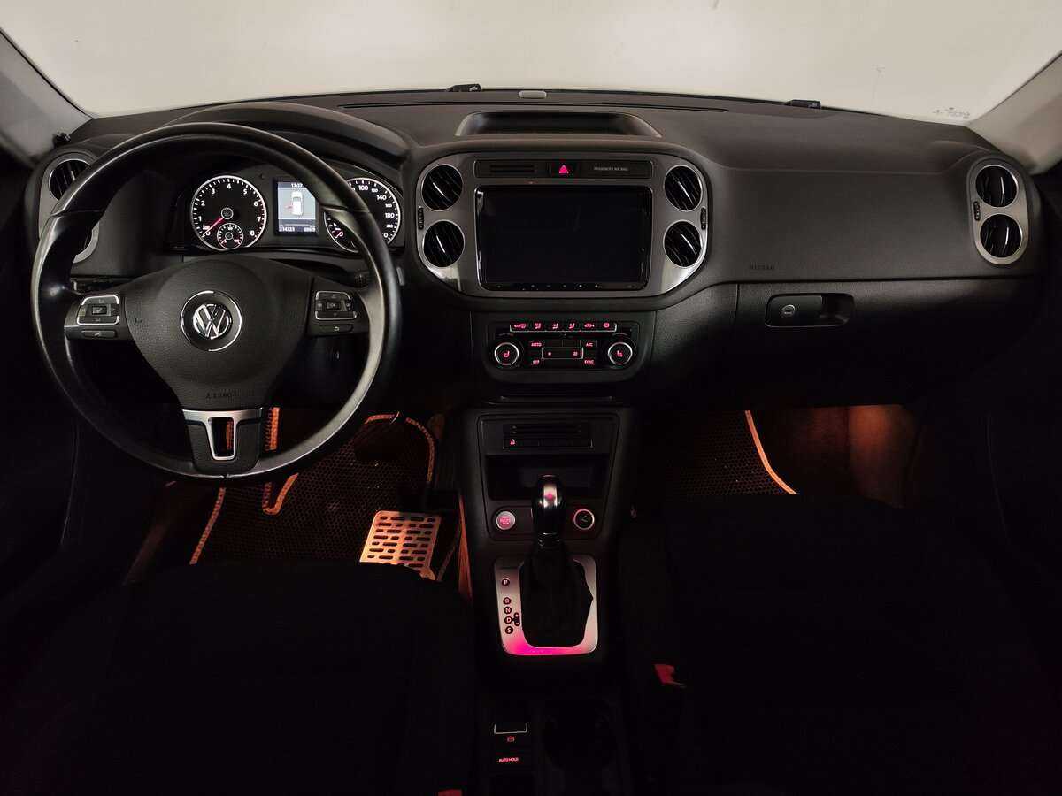 Volkswagen Tiguan с пробегом — 2012 год. Фото: #4