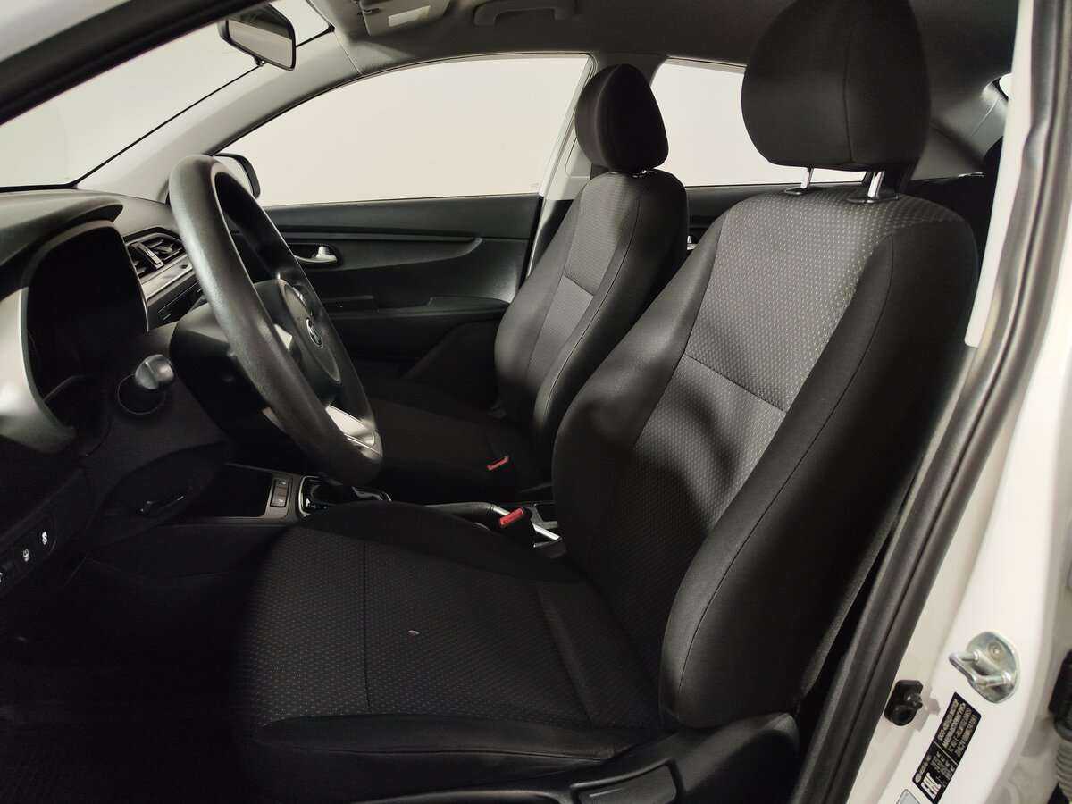 Kia Rio с пробегом — 2021 год. Фото: #6