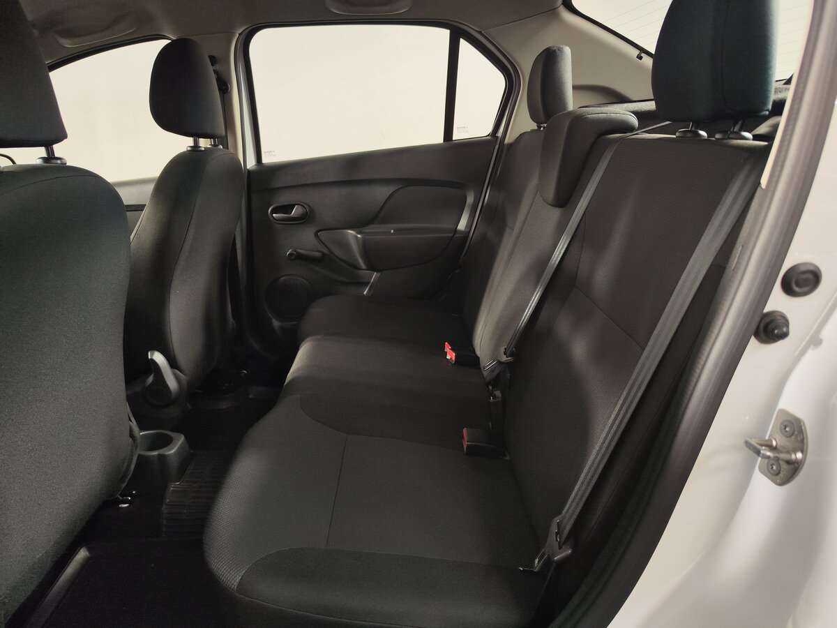 Renault Logan с пробегом — 2019 год. Фото: #7