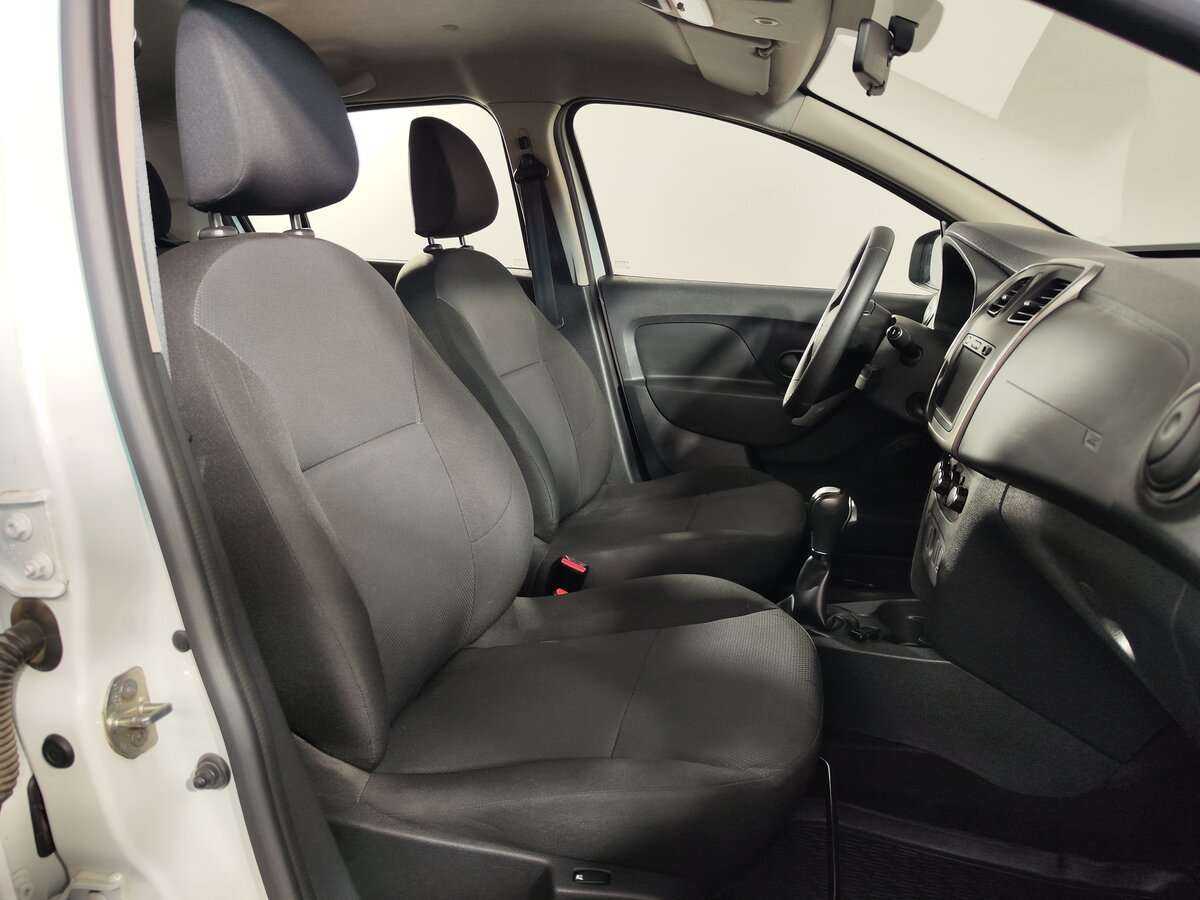 Renault Logan с пробегом — 2019 год. Фото: #8