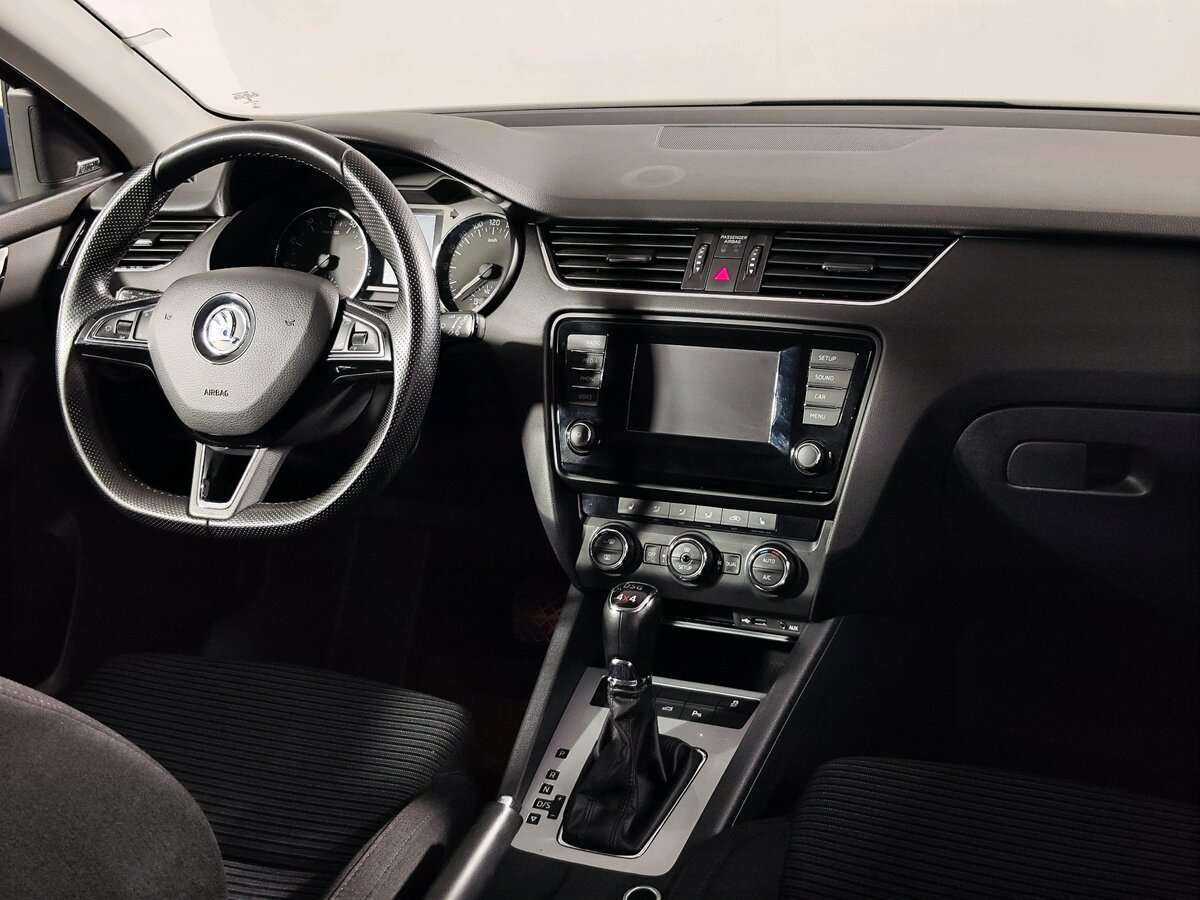 Skoda Octavia с пробегом — 2015 год. Фото: #8