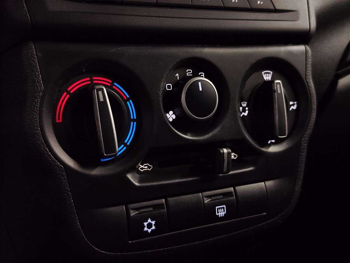 Lada (ВАЗ) Granta с пробегом — 2019 год. Фото: #14