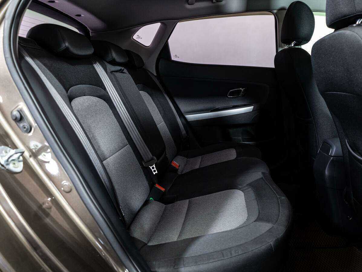 Kia Ceed с пробегом — 2015 год. Фото: #9