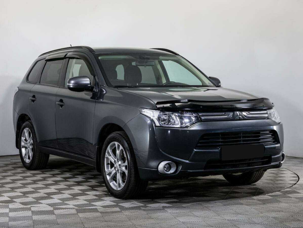 Mitsubishi Outlander с пробегом — 2013 год. Фото: #2