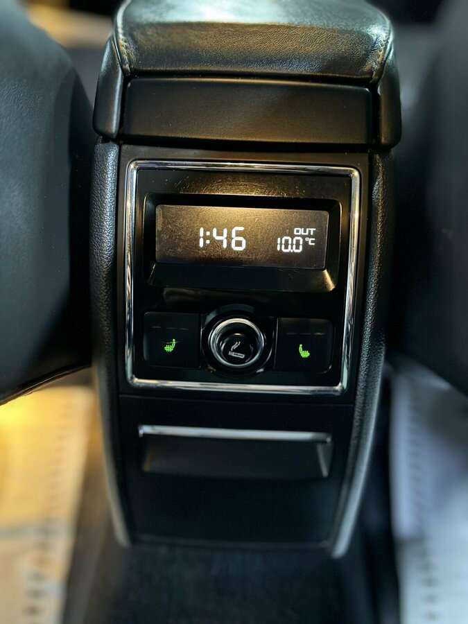 Skoda Superb с пробегом — 2013 год. Фото: #12