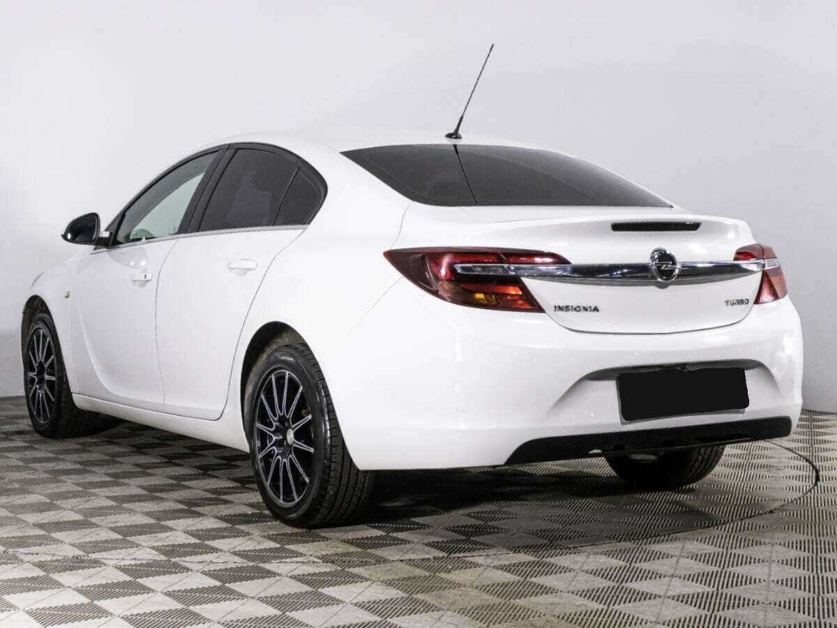 Opel Insignia с пробегом — 2014 год. Фото: #6