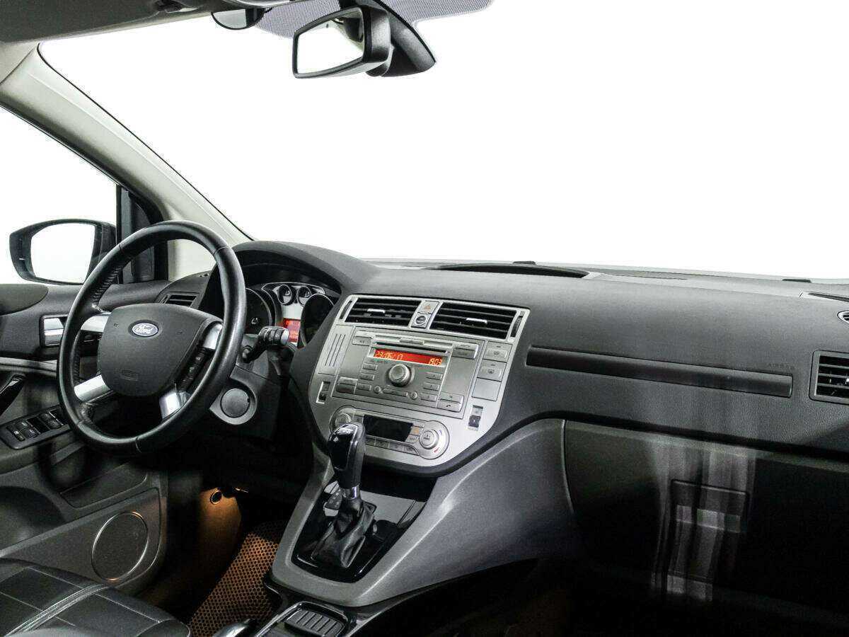 Ford Kuga с пробегом — 2012 год. Фото: #8